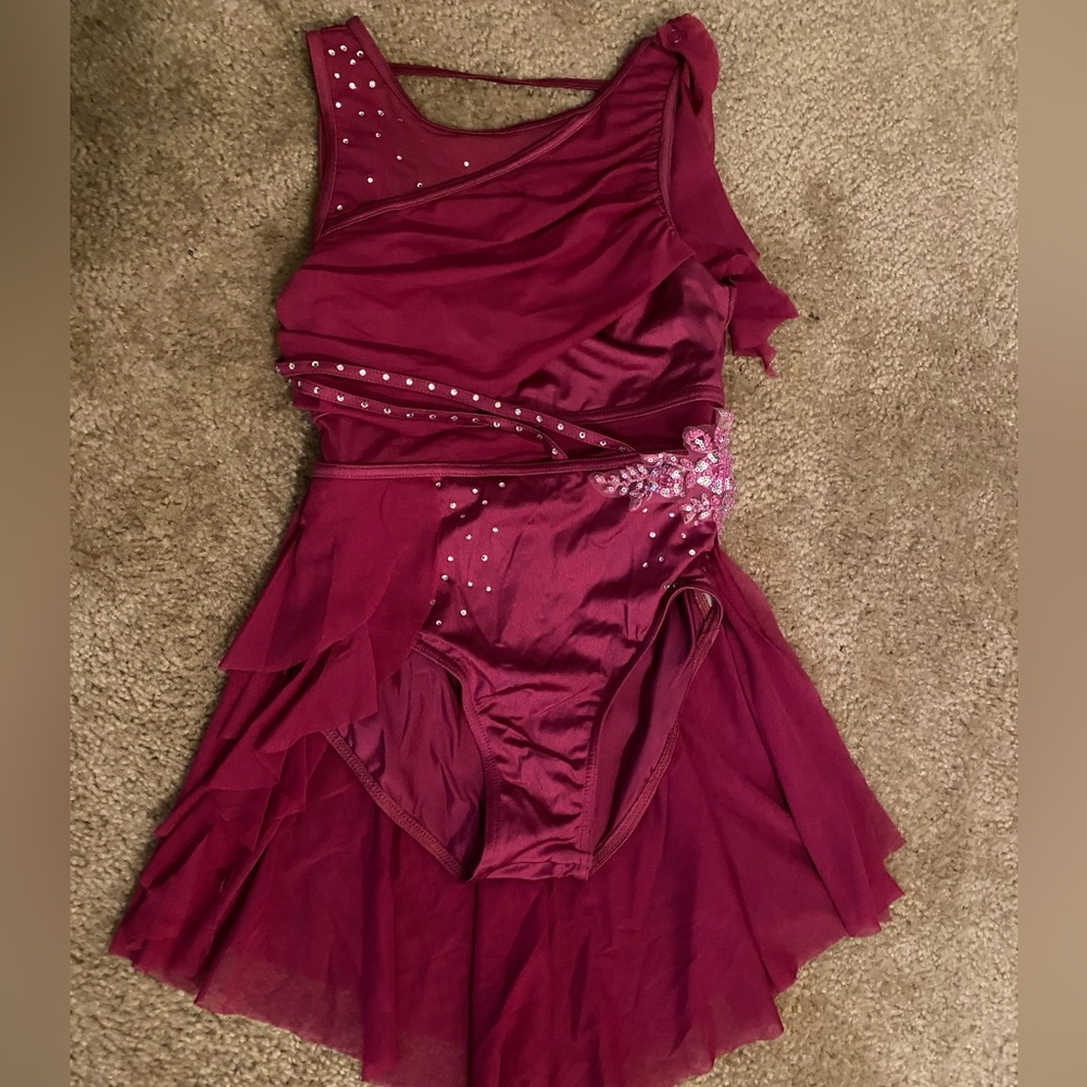 Weissman CL purple lyrical dance costume used for recital